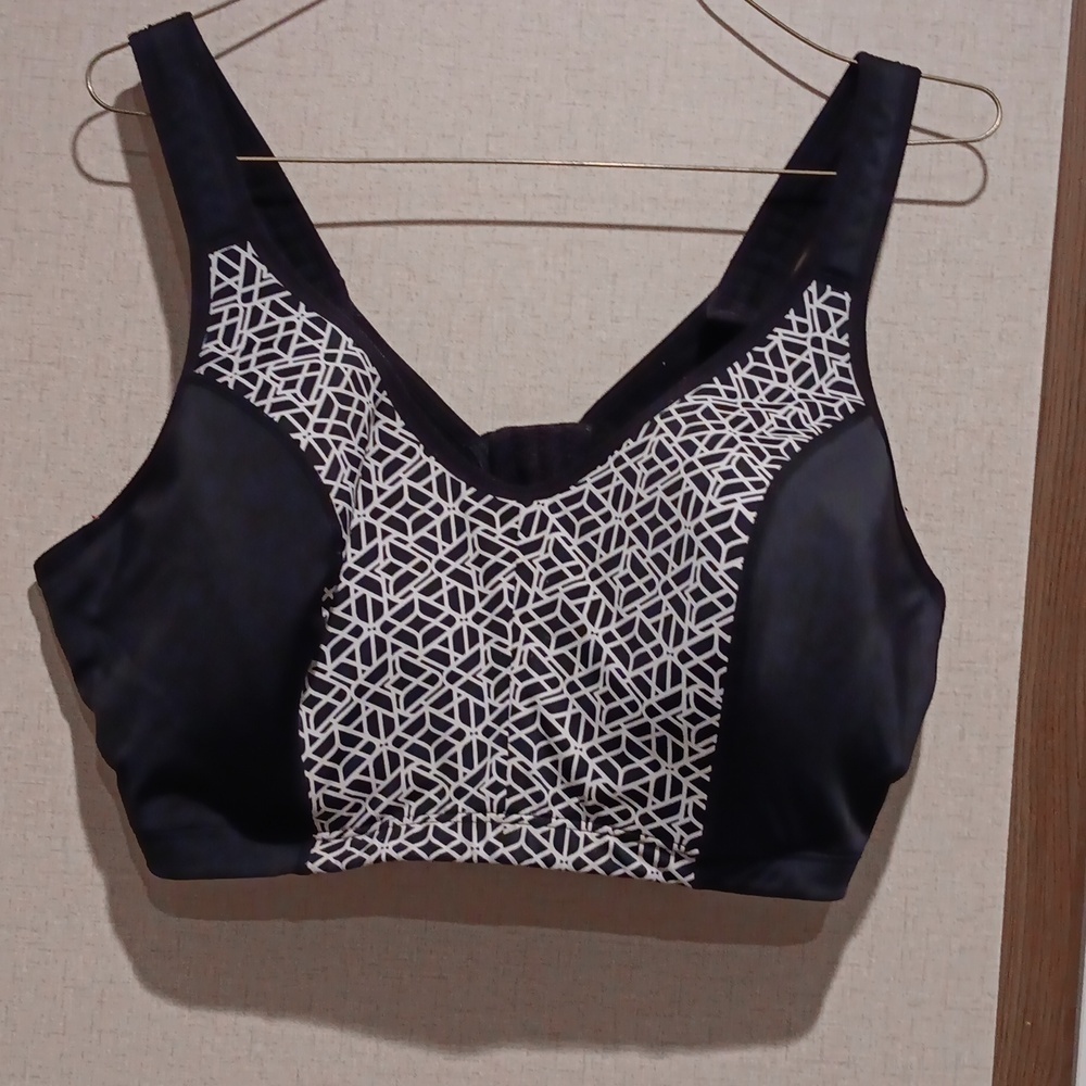 LIVI Active Lane Bryant Sports Bra 44DDD Molded Underwire High Impact Black